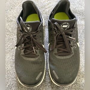 Nike Men's Black Athletic Shoes